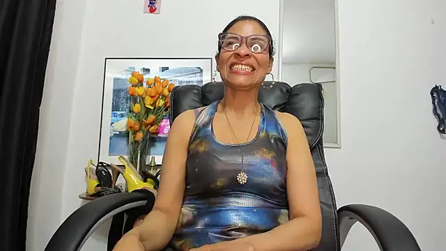 Aries_Mature's Live XXX Chat