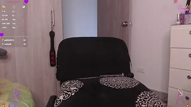 scarlett_diamond11's Live XXX Chat