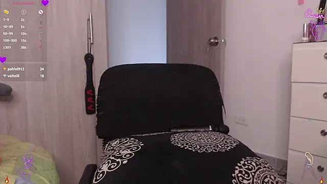 scarlett_diamond11's Live XXX Chat