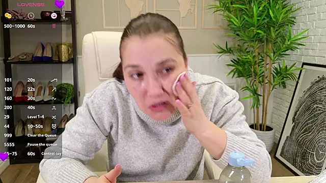 SelineSole's Live XXX Chat