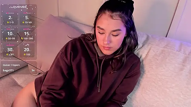 Онлайн чат XXX _Sophie__miller