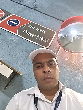 Vickyrajput009's Live XXX Chat