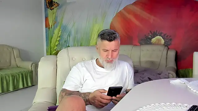 BlowMyXXL's Webcam Show