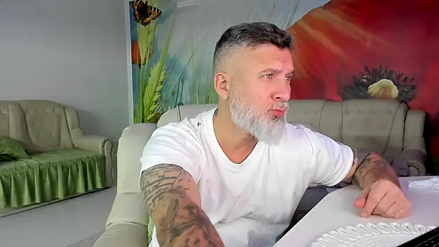 BlowMyXXL's Live XXX Chat