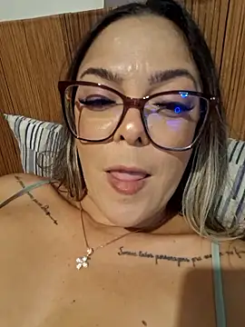 LiviaTavares_123 Chat XXX in diretta