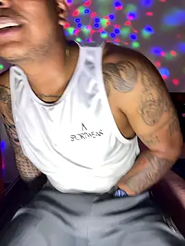 Saipuer31 live XXX chat