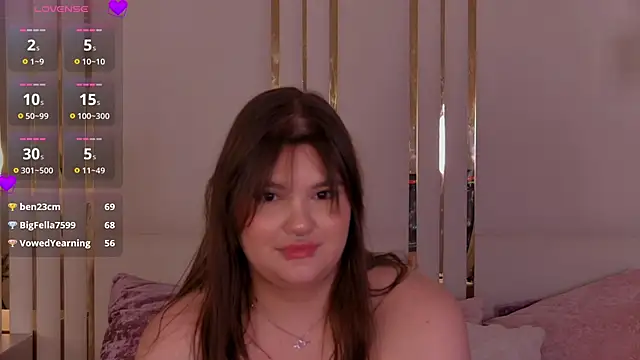 EmilyHyde's Live XXX Chat