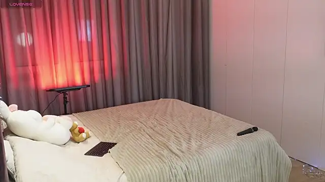 ChloeSpark's Live XXX Chat