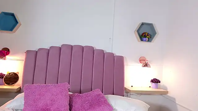 katiamoree's Live XXX Chat