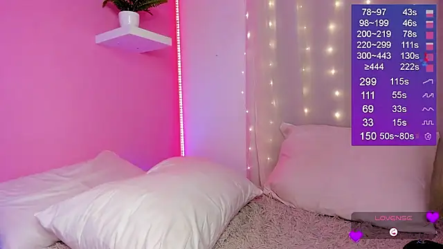 Bella-White's Live XXX Chat