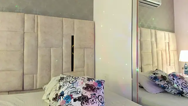 Chatroom XXX en direct de DianneVega