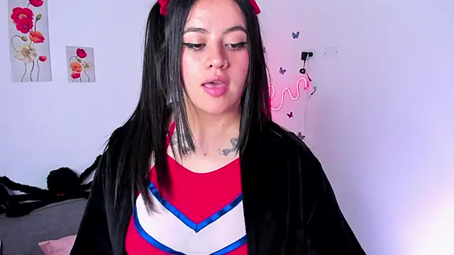 lilielou_'s Live XXX Chat