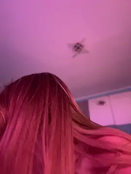 AnastasiaAniess 即時 XXX 聊天