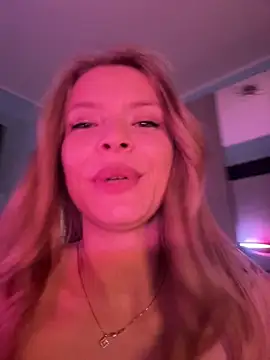 AnastasiaAniess' Live XXX Chat