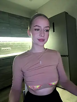 MissOyee's Live XXX Chat