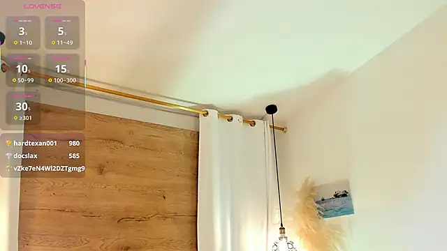 halaaa_1's Live XXX Chat