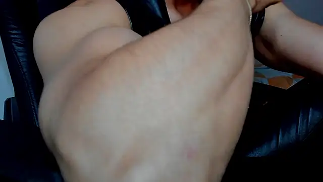 Tommy_Bred Adlı Modelin Web Kamerası Şovu