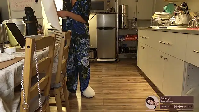 BaditaLuna's Live XXX Chat