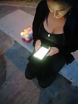 sophie_banger élő XXX-chatje