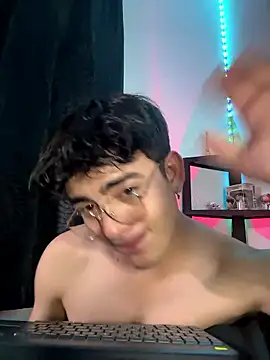 nolan_twink1: απευθείας συνομιλία ΧΧΧ