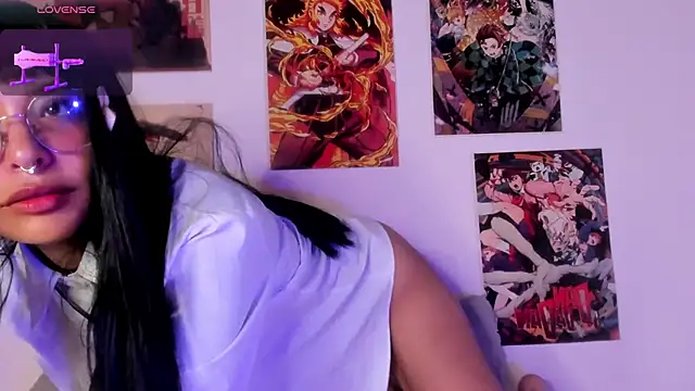 Luna-Chann's Live XXX Chat