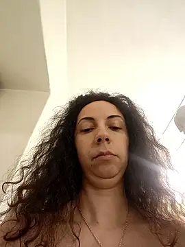 naughty69curls Chat XXX in diretta