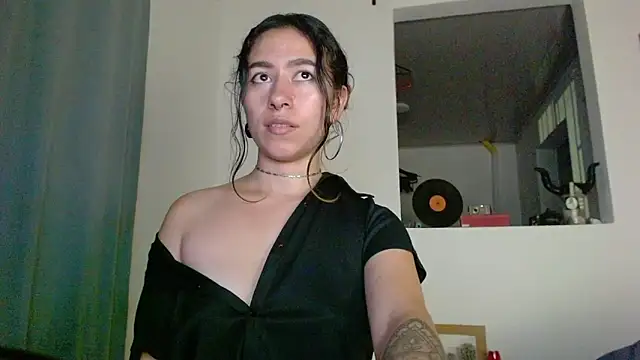 Maam_Ine 现场XXX聊天