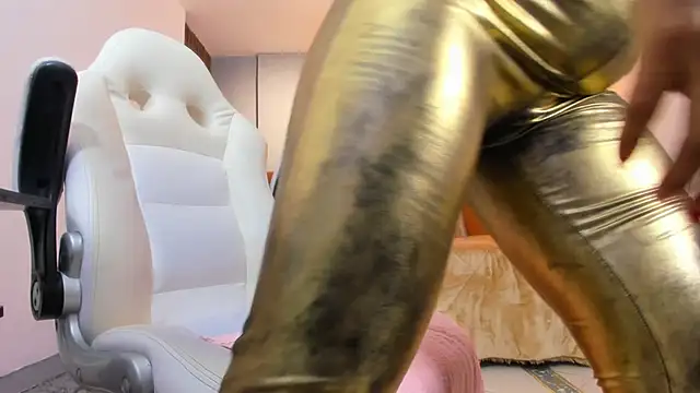 cristal_crossfitx's Live XXX Chat