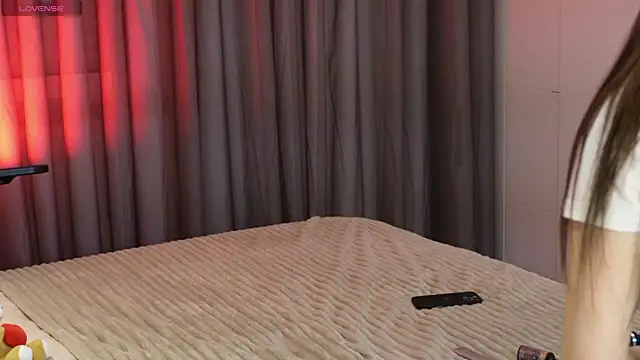 ChloeSpark's Live XXX Chat