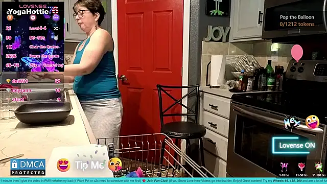 YogaHottie76's Live XXX Chat