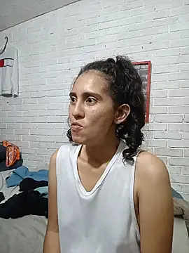 valeriaswang_Lucas élő XXX-chatje