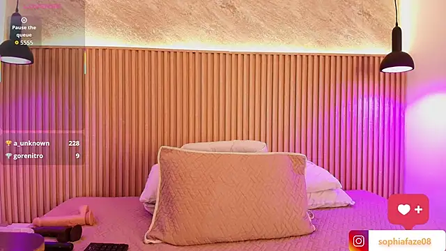 big_tits_in_your_face's Live XXX Chat