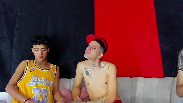 Онлайн чат XXX Pleasure_boys_hot