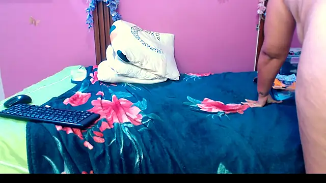 analintimacy18's Live XXX Chat