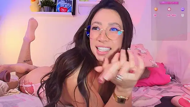 lilyy_evanss' Live XXX Chat