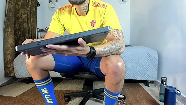 Yafir-Jafet 라이브 XXX 채팅