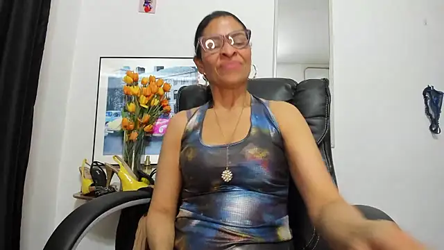 Aries_Mature's Live XXX Chat