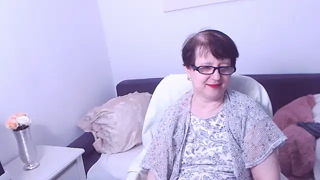 ChristaRose Adlı Modelin Canlı XXX Sohbeti