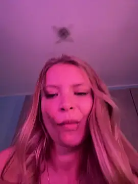 Chat XXX ao vivo de AnastasiaAniess