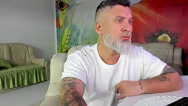 BlowMyXXL's Live XXX Chat