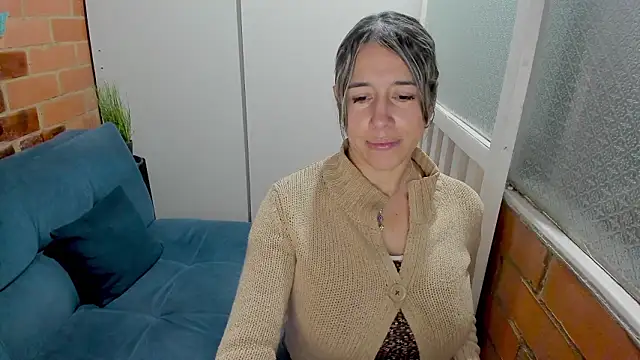 Penelope47 élő XXX-chatje