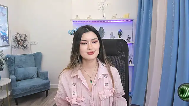 AnneTLi élő XXX-chatje