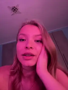 AnastasiaAniess' Live XXX Chat