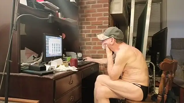 دردشة CDforU الجنسية المباشرة