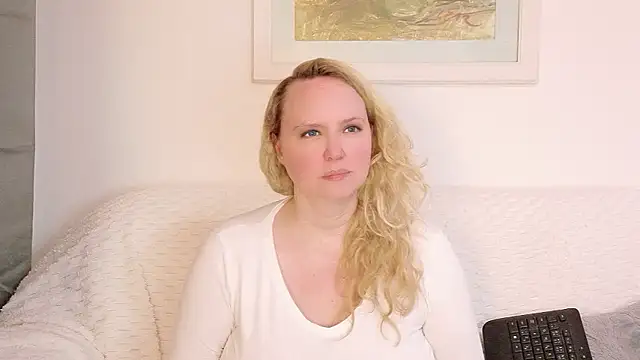 Sarah4you Chat XXX in diretta