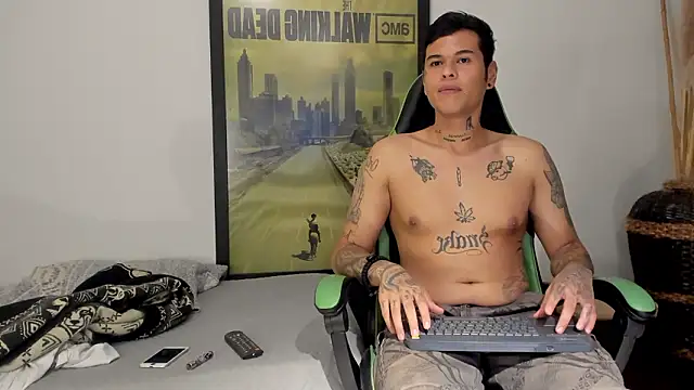 jamesinked_'s Live XXX Chat