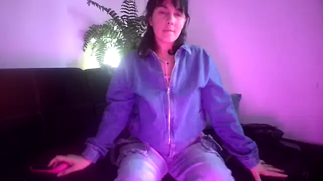 Tiramisu89's Live XXX Chat