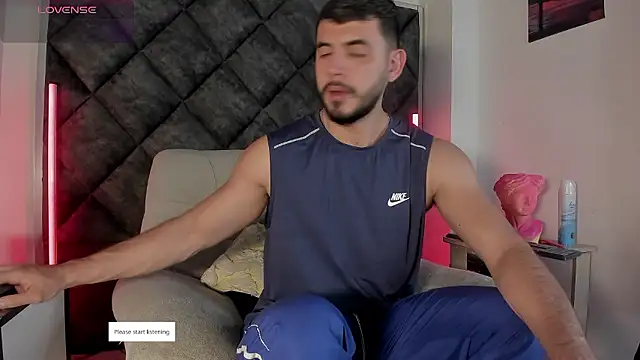 Dimitri_Bass' Webcam Show