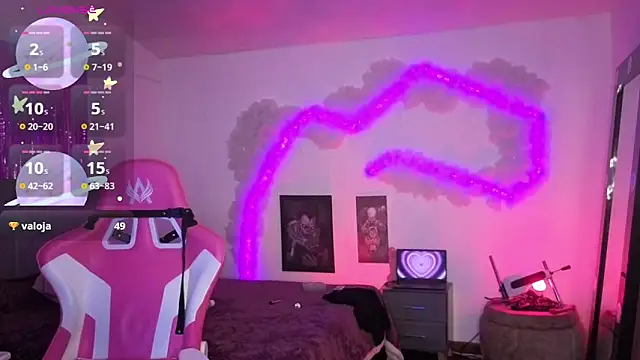 larah_uwu Live XXX-chat