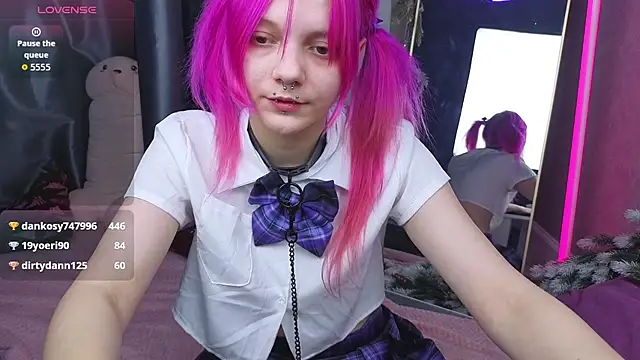 KittieHeart's Live XXX Chat